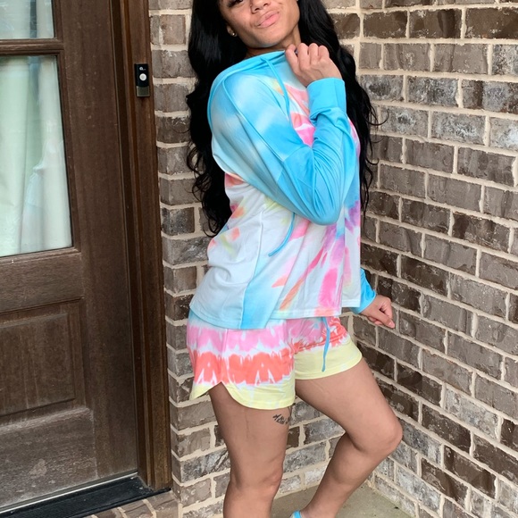Tie Dye Hooded Lounge Short Set - Picture 5 of 6